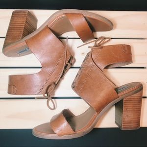 Steve Madden Nannoo Lace Up Block Heel